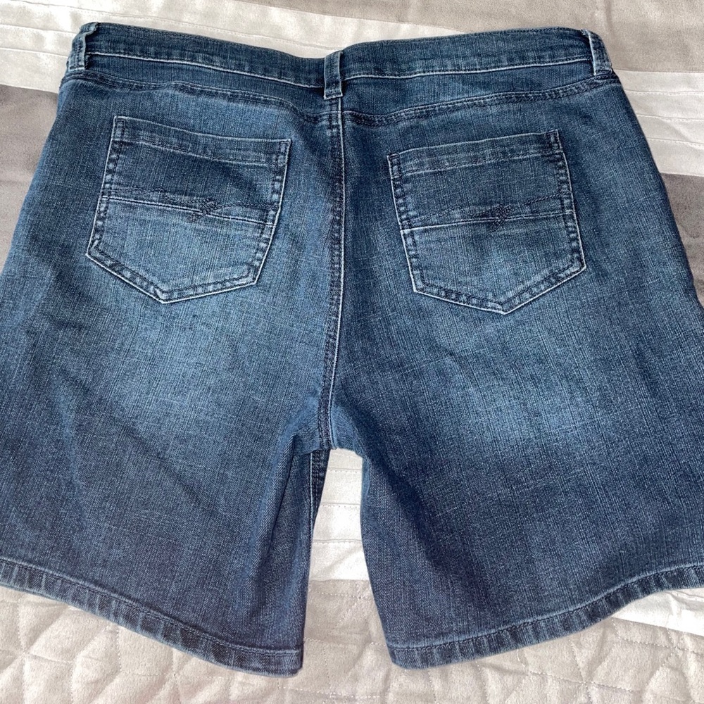 Jean shorts - Picture 2 of 3